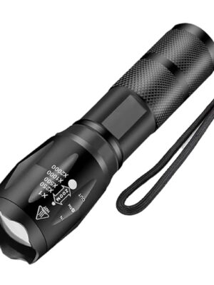 TORCIA NERA CON VARIE FUNZIONI, ZOOM, SOS, ECC, NUOVA, FUNZIONA A PILE